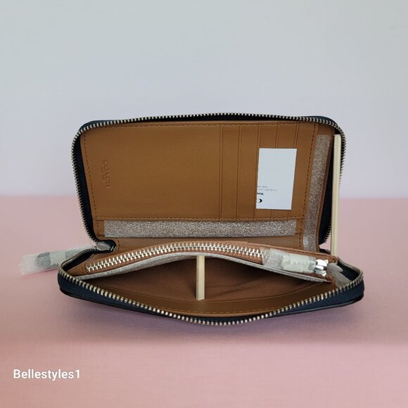 COACH Pebbled Leather Medium ID Window Zip-Around Wallet- Denim color 🎈$118 - Picture 14 of 16